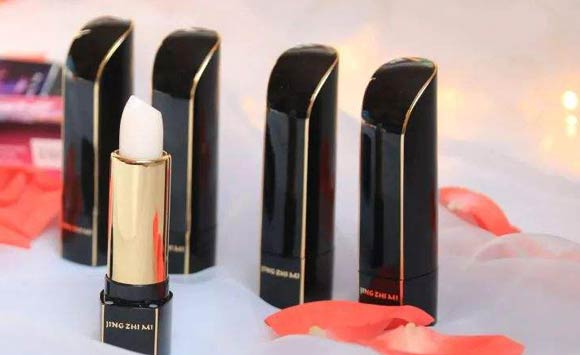 潤唇膏在使用中最易發(fā)生得就是易折斷，那么，潤唇膏的折斷力怎么檢測呢--濟(jì)南賽成儀器