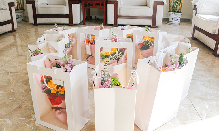 愛在三八節(jié)，情暖半邊天 濟(jì)南賽成為女員工送上節(jié)日祝福